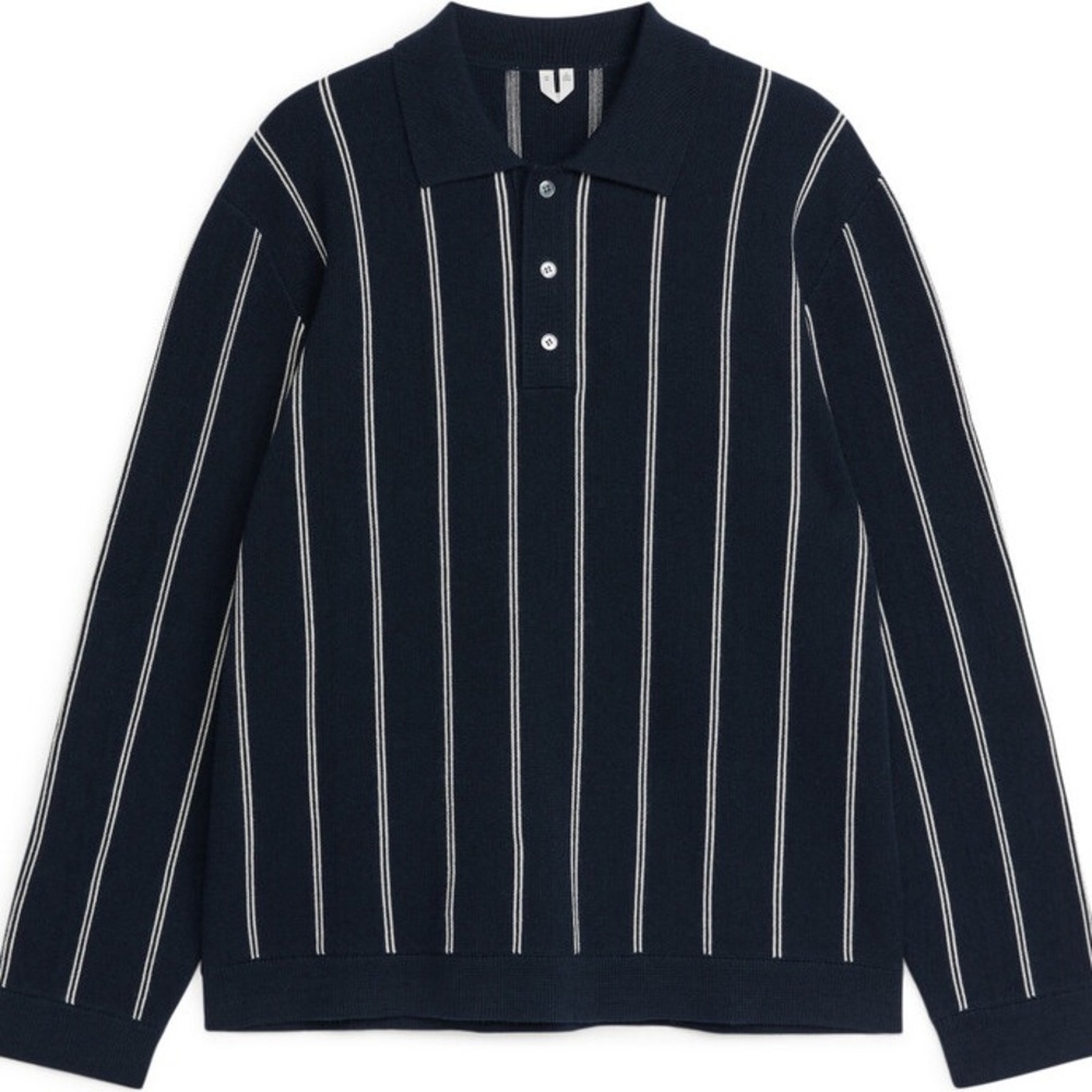 Arket Navy and White Striped Jumper size Small